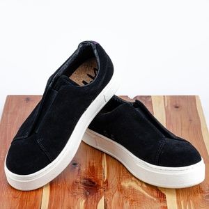 Eytys Doja s-o Suede Slip-on Black Slip-ons